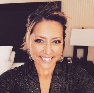 Meet your Posher, Candi